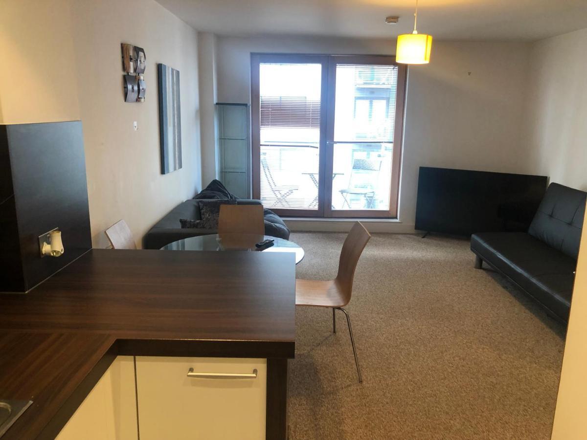 Lovely Serviced Apartment 2Min 2 City Center Manchester Exterior foto